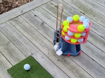 Golf Topu Dağıtıcı — Sert Plastik