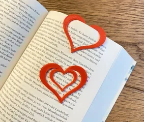 Kalp Kitap Ayracı — Dayanıklı Plastik