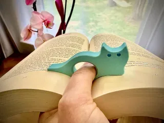 Kedi Sayfa Tutucu — Dayanıklı Plastik