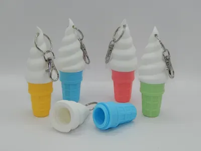 Külah Dudak Kremi Anahtarlığı — Dayanıklı Plastik