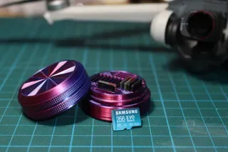 Micro-SD Kart Kutusu — Dayanıklı Plastik