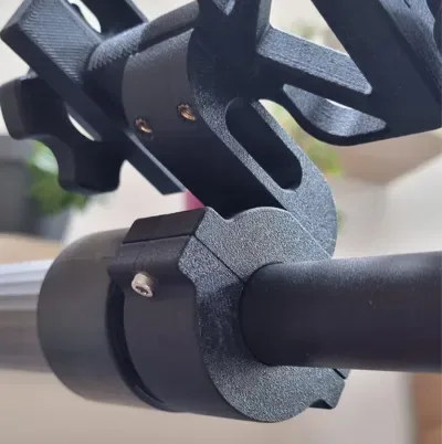 Scooter Gidon Telefon Tutucu — Dayanıklı Plastik